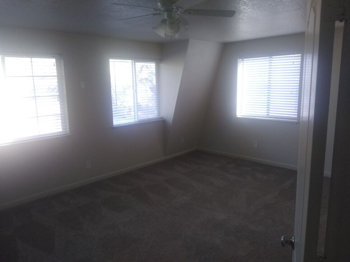 Foto principal - 2 Bedroom Single Family Home in Loomis-Bri...