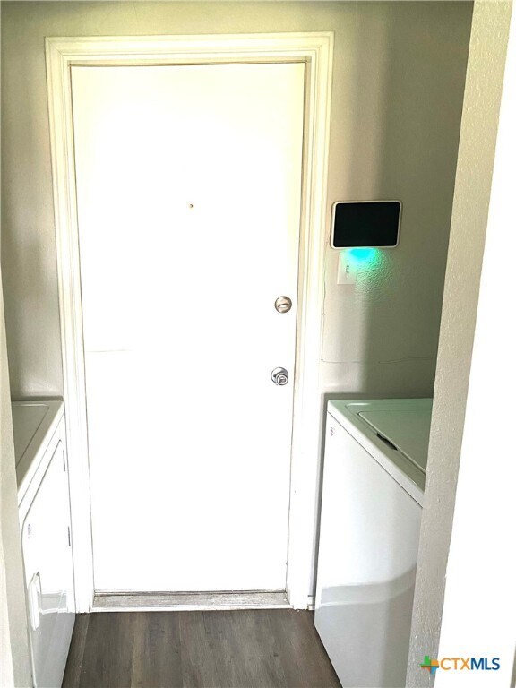 Foto del edificio - 4205 Lonesome Dove Dr