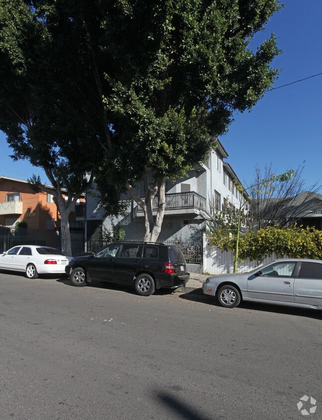 Building Photo - 1340 Mariposa Ave