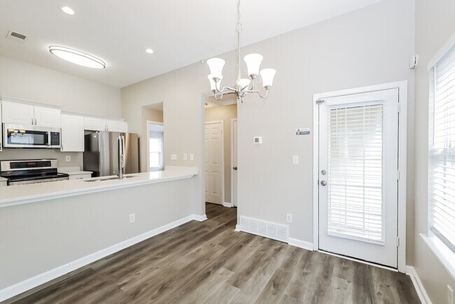 Building Photo - 7027 Millers Glen Way