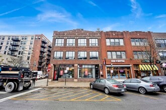 Building Photo - 935 W Randolph St