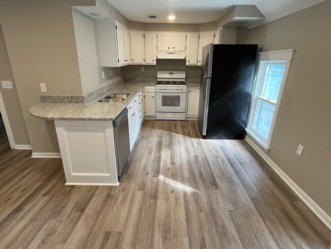 Foto del edificio - 2317 Polk St NE