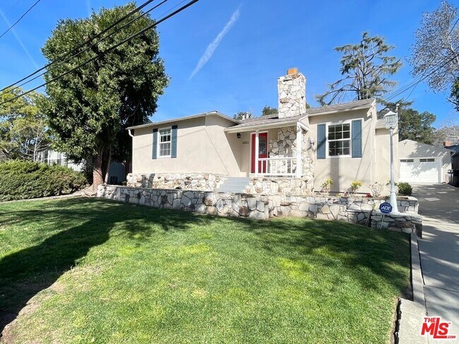 Foto del edificio - 2851 Fairmount Ave