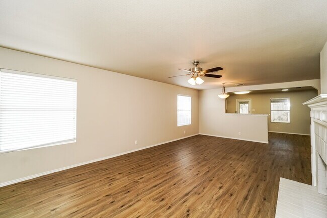 Foto del edificio - 120 Bay Willow