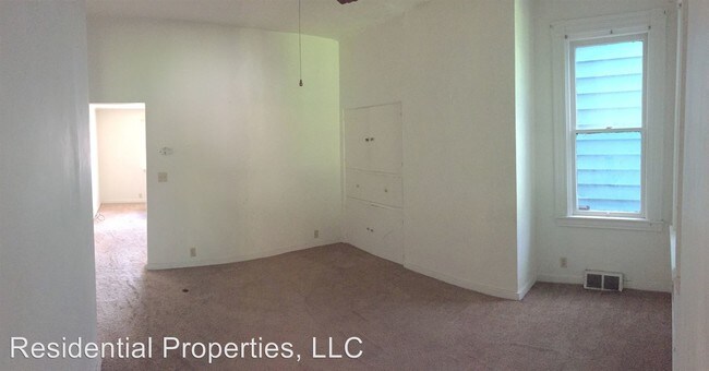 Building Photo - 649 North Ave