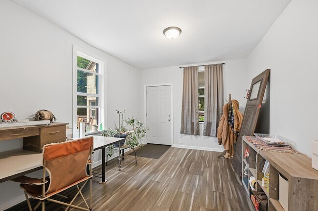 Foto del edificio - 2218 N Weil St