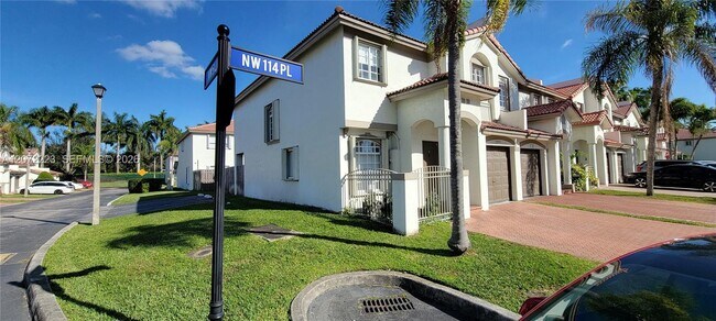 Foto del edificio - 5173 NW 114th Pl