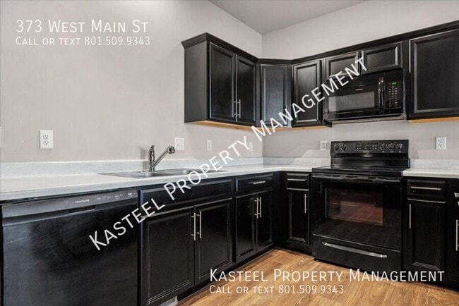 Foto del edificio - 373 W Main St