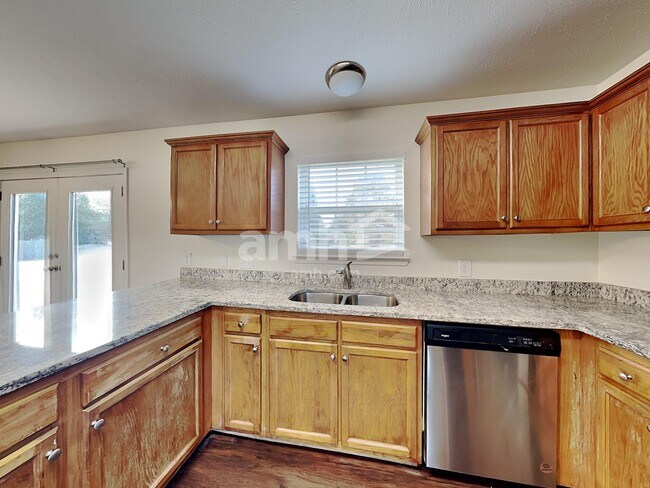 Foto del edificio - 7400 E Winchester Dr