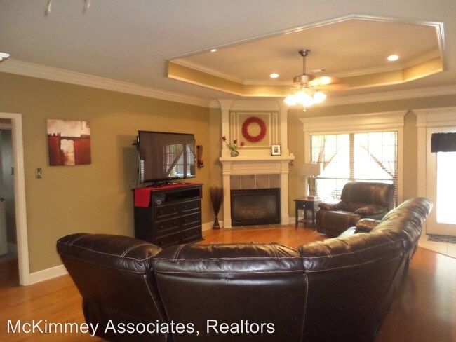 Building Photo - 4 br, 2 bath House - 147 Feldspar