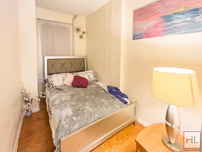 Building Photo - 2 Bedroom Apartment in Greenwood WITH A BA...