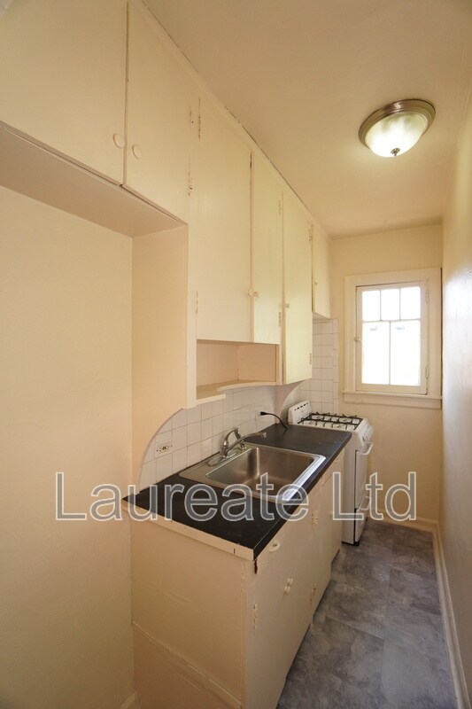 Foto del edificio - 834 N Clarkson St