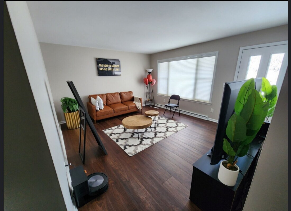 Primary Photo - Spacious 3 Bedroom, 2.5 Bath Home Saginaw ...