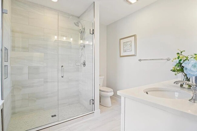 Master Bath walk in Shower - 603 Portsmouth Ave