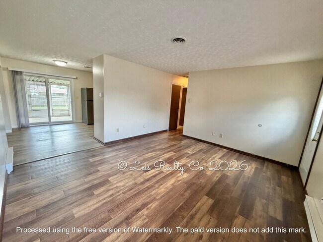 Foto del edificio - 1463 Skylark Dr