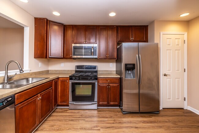 Foto del edificio - 1407 Black Walnut Dr