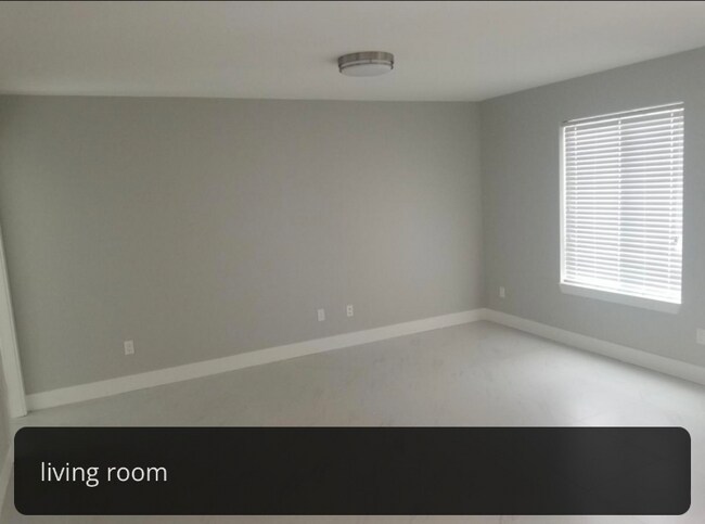 Building Photo - 2471 Viewpoint Wy