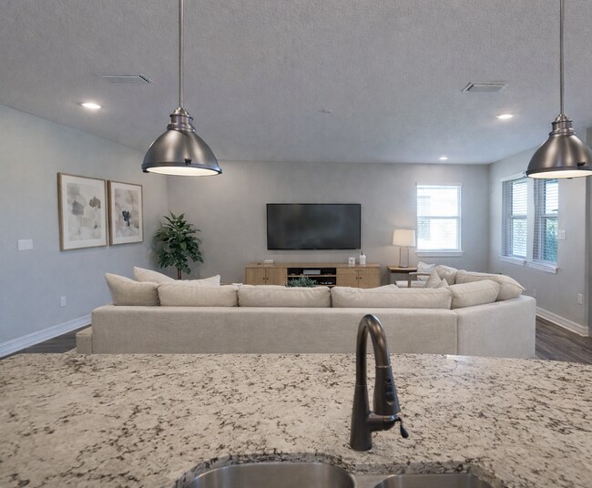 Foto del edificio - 13232 Saw Palm Crk Trl