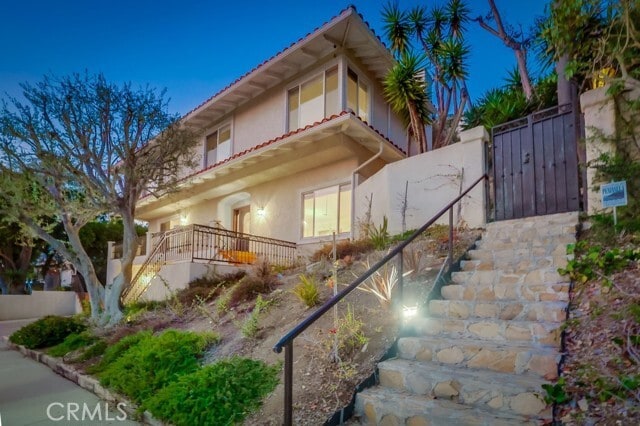 Building Photo - 3554 Seaglen Dr