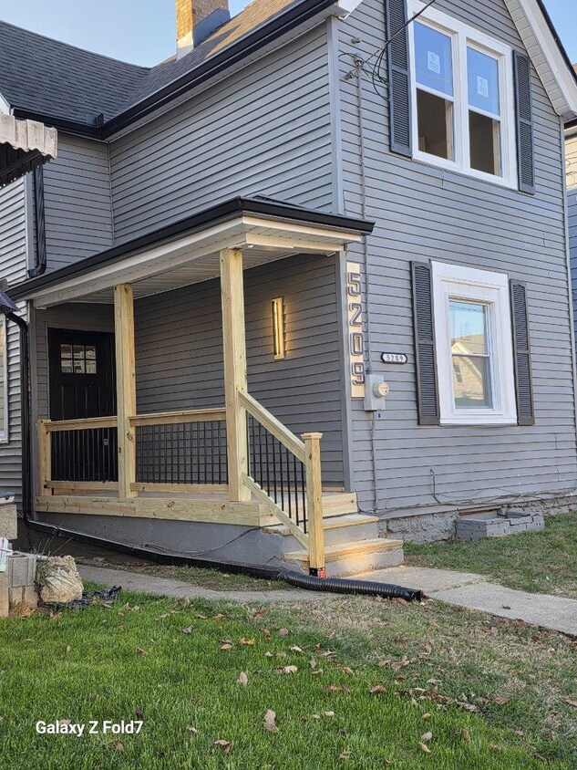 Primary Photo - 5209 Warren Ave