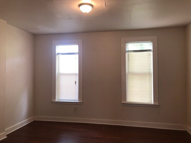 Building Photo - $300 off if you rent this month!!!  Renova...