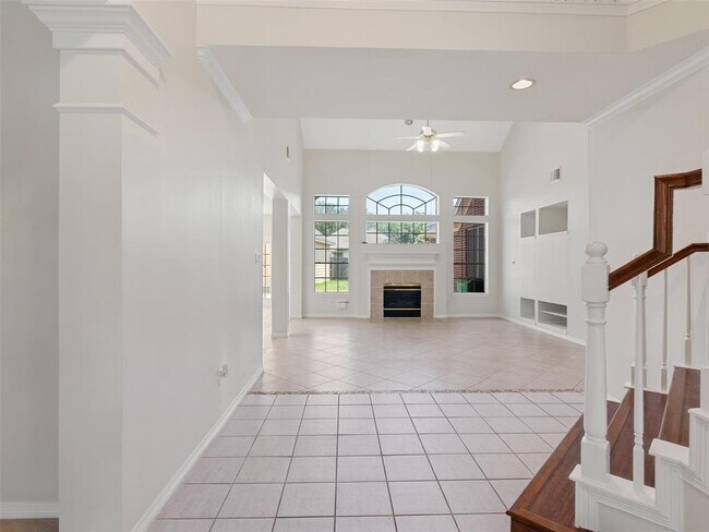 Building Photo - 23334 Fairbranch Dr