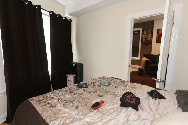 Building Photo - 2506 W Argyle St