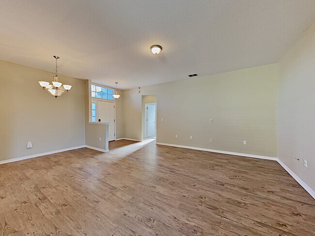 Building Photo - 5073 Brenton Manor Ave