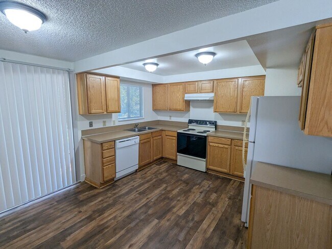 Foto del edificio - 4483-4485-4485 Campbell Dr SE