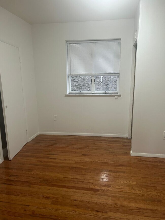 Foto del edificio - 723 S 4th St