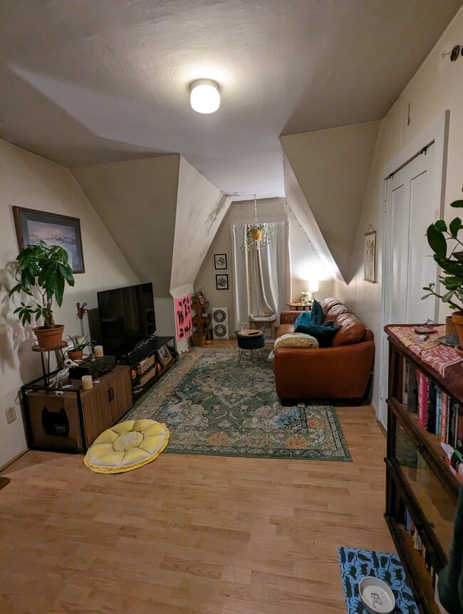 Building Photo - 75 Prospect St