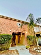 Building Photo - 550 Flemming Way