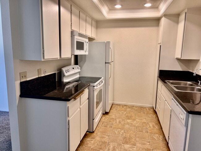 Foto del edificio - 10232 Black Mountain Rd