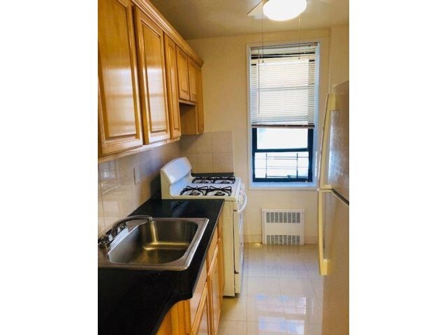 Primary Photo - 83-35 139th St