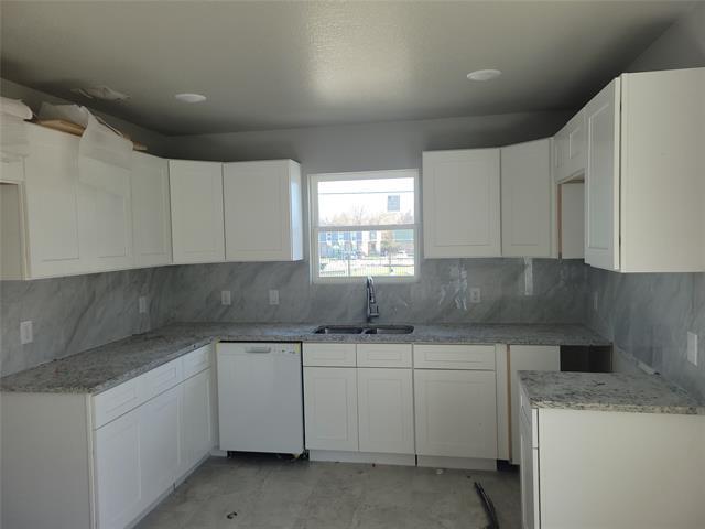Building Photo - 2855 E Overton Rd