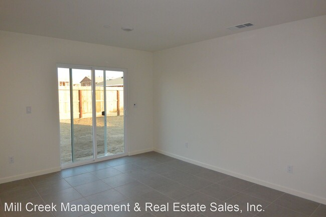 Foto del edificio - 4 br, 3 bath House - 3330 N. Garden