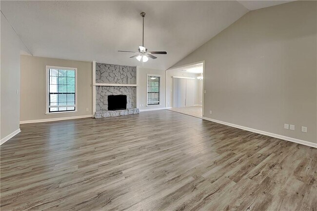 Building Photo - 5580 Dorsett Shoals Ln