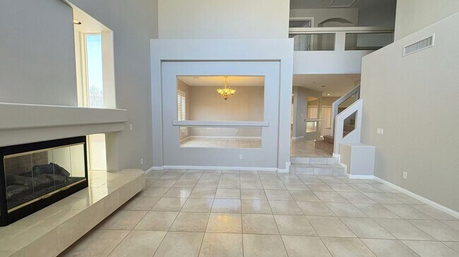 Foto del edificio - 6675 Coronado Crest Ave