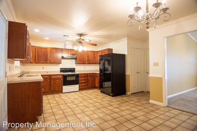 Building Photo - 2 br, 2 bath House - 813 S Shawnee