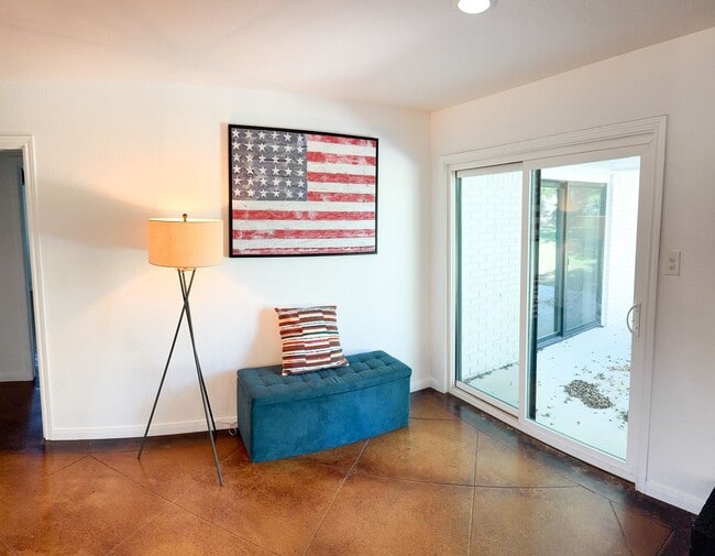 Foto del edificio - 2302 Brooklawn Dr