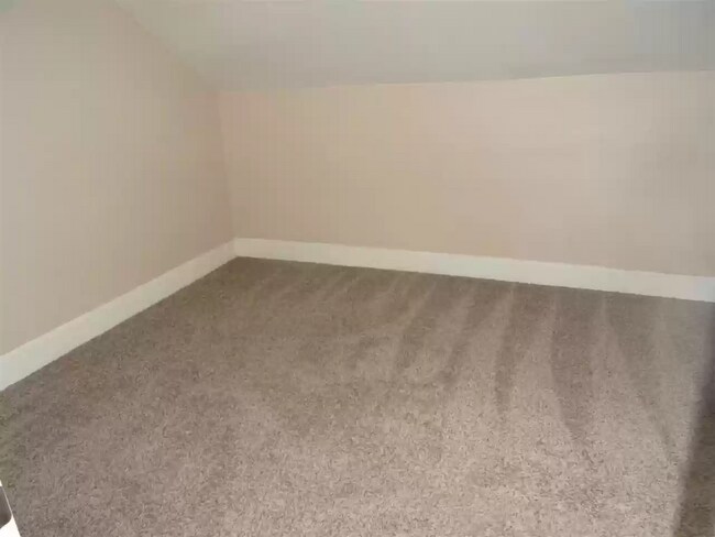 Foto del edificio - 1310 Iowa St