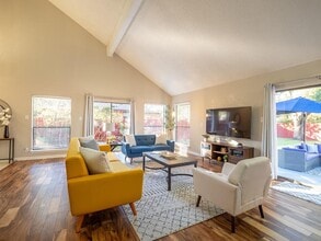 Building Photo - 11618 Sherwood Forest