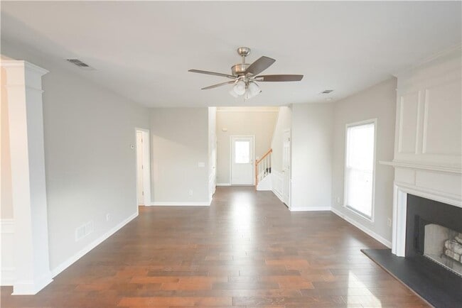 Foto del edificio - 4113 Glenaire Way NW