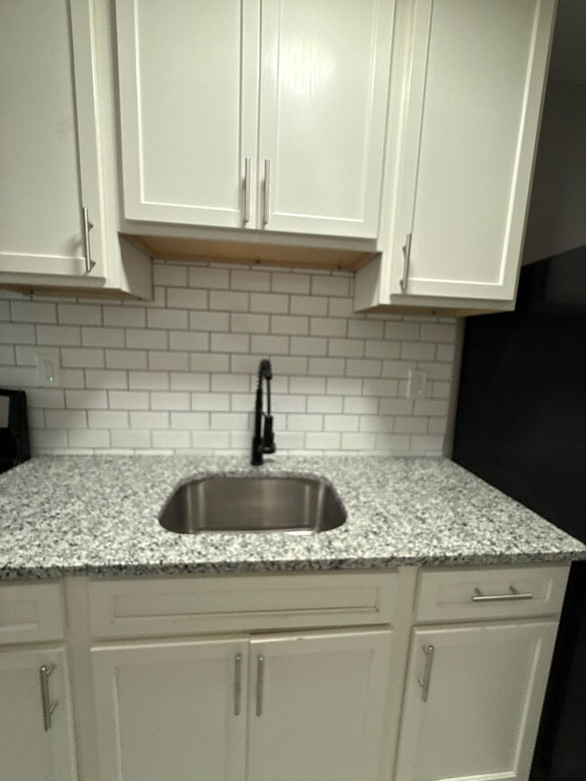 Foto del edificio - 2 Bedroom Townhome