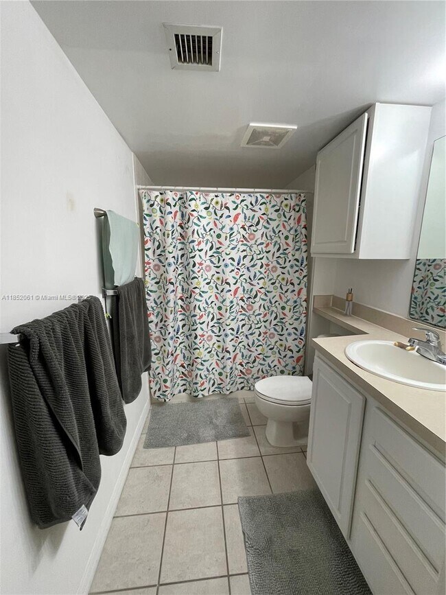 Foto del edificio - 2665 SW 37th Ave