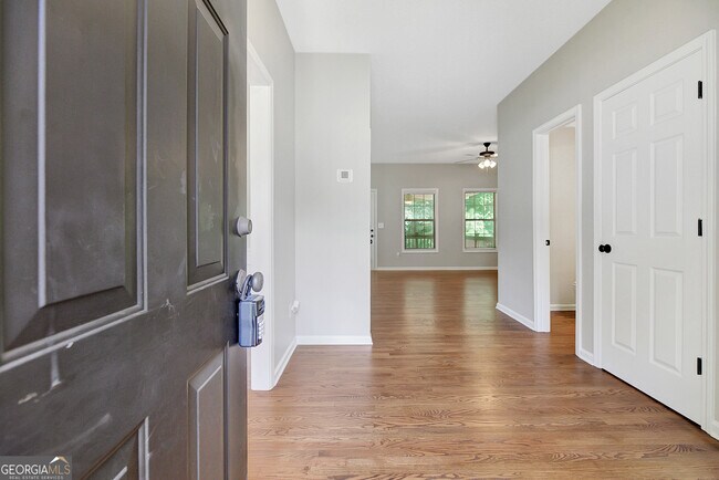 Foto del edificio - 75 Rock Mill Ct