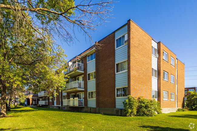 Building Photo - Spring Garden