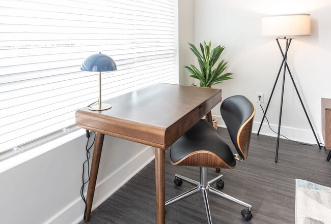 Building Photo - 228 Pike St