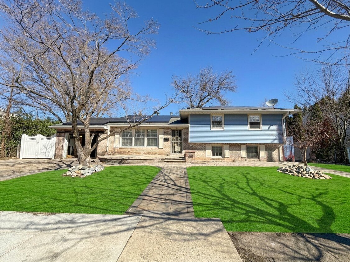 Foto del edificio - 322 Nicholson Rd