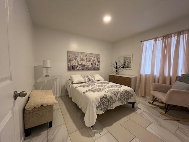 Foto del edificio - 8808 Brookfield Dr